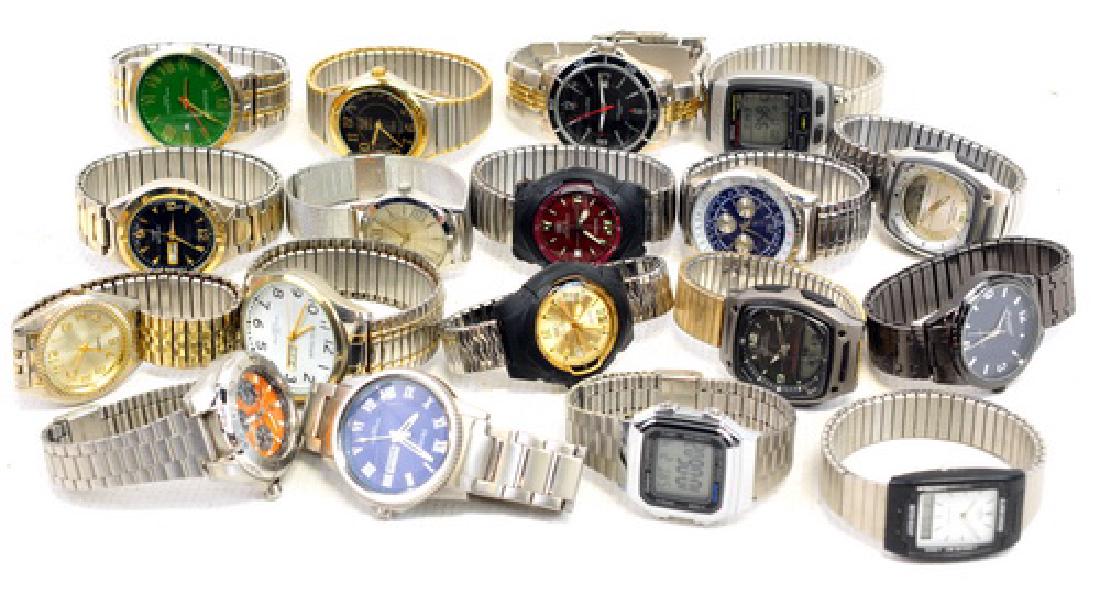 Group of men's watches Casio Waltham Timex Gruen: Group of men's watches over 45 Casio Waltham Timex Gruen most are running some just need batteries.