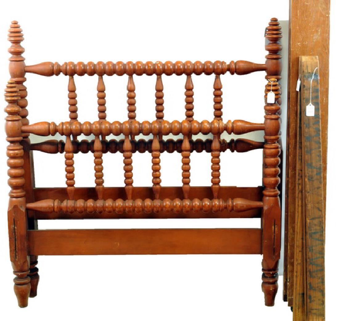 One Twin Pine Spool Bed: One Twin Pine Spool Bed