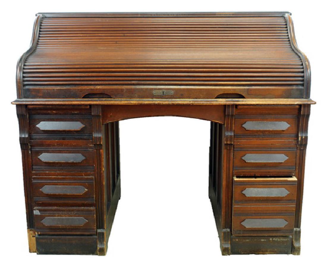 Derby S Roll Top Desk Made Of Mahogany Jul 12 2017 Saco