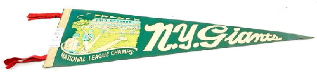 Vintage Ny Giants Pennant: In Good Condition