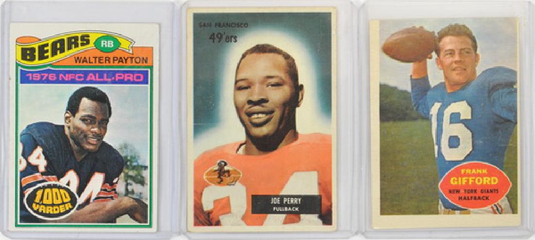 11 Vintage Football Cards Including Signed Cards (1 of 5)