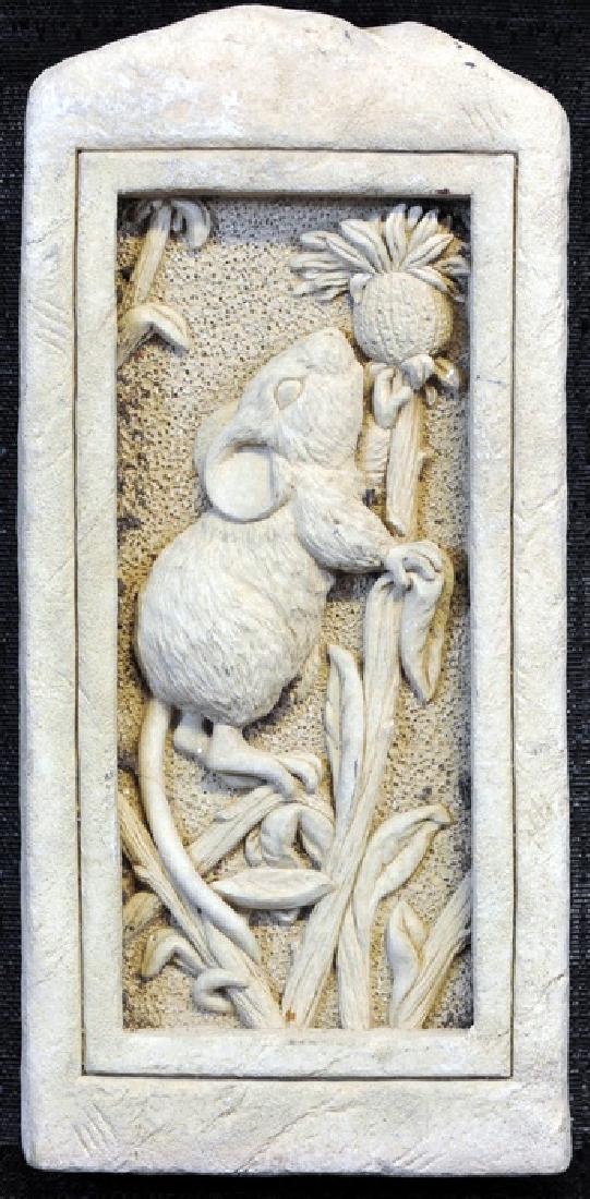 Vintage Molded Mouse Wall Plaque (1 of 2)
