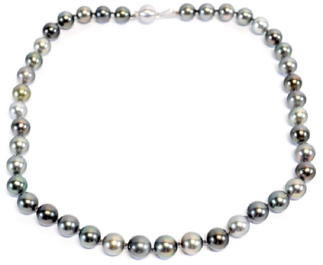 Tahitian Pearl Necklace With 14kt. Clasp: 18" Tahitian Pearl Necklace With 14kt. Gold Clasp