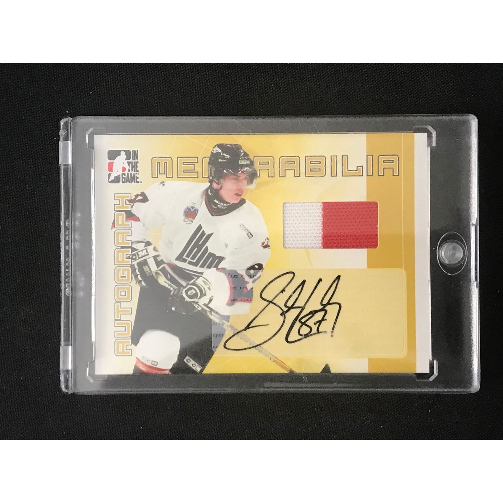 2005 Sidney Crosby Auto Jersey Rookie Card (1 of 2)