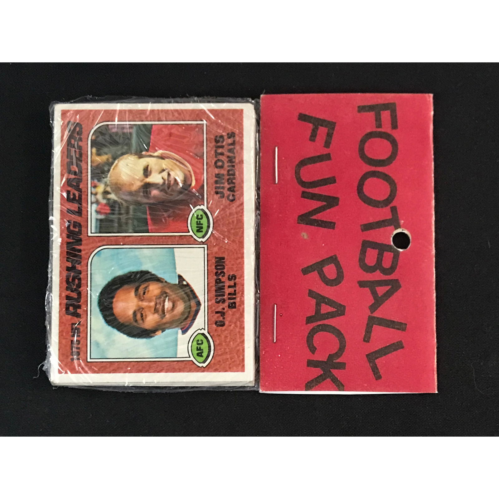 1976 Topps Football Sealed Dealer Fun Pack (1 of 2)