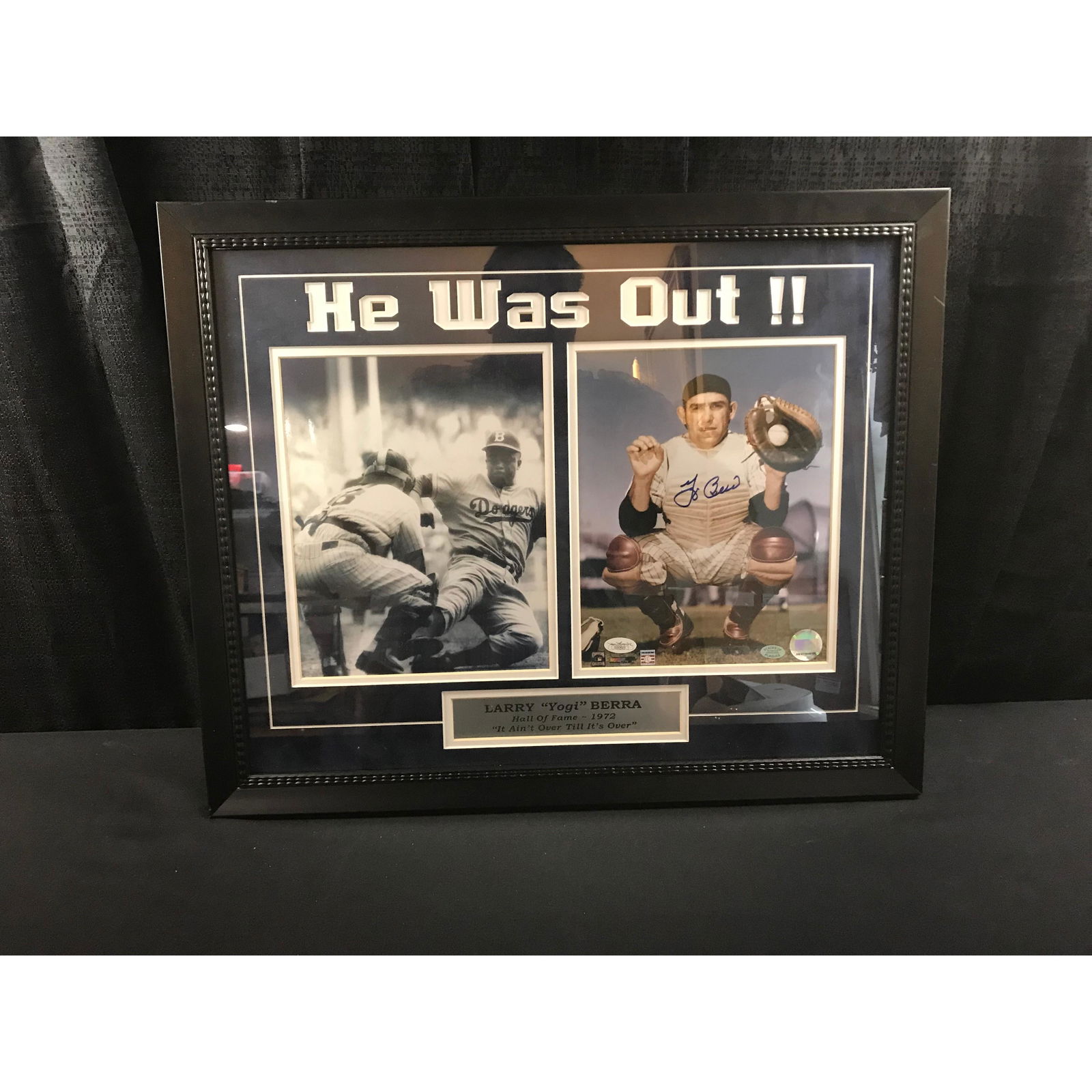 Yogi Berra Signed 18x22 Jsa Coa (1 of 3)