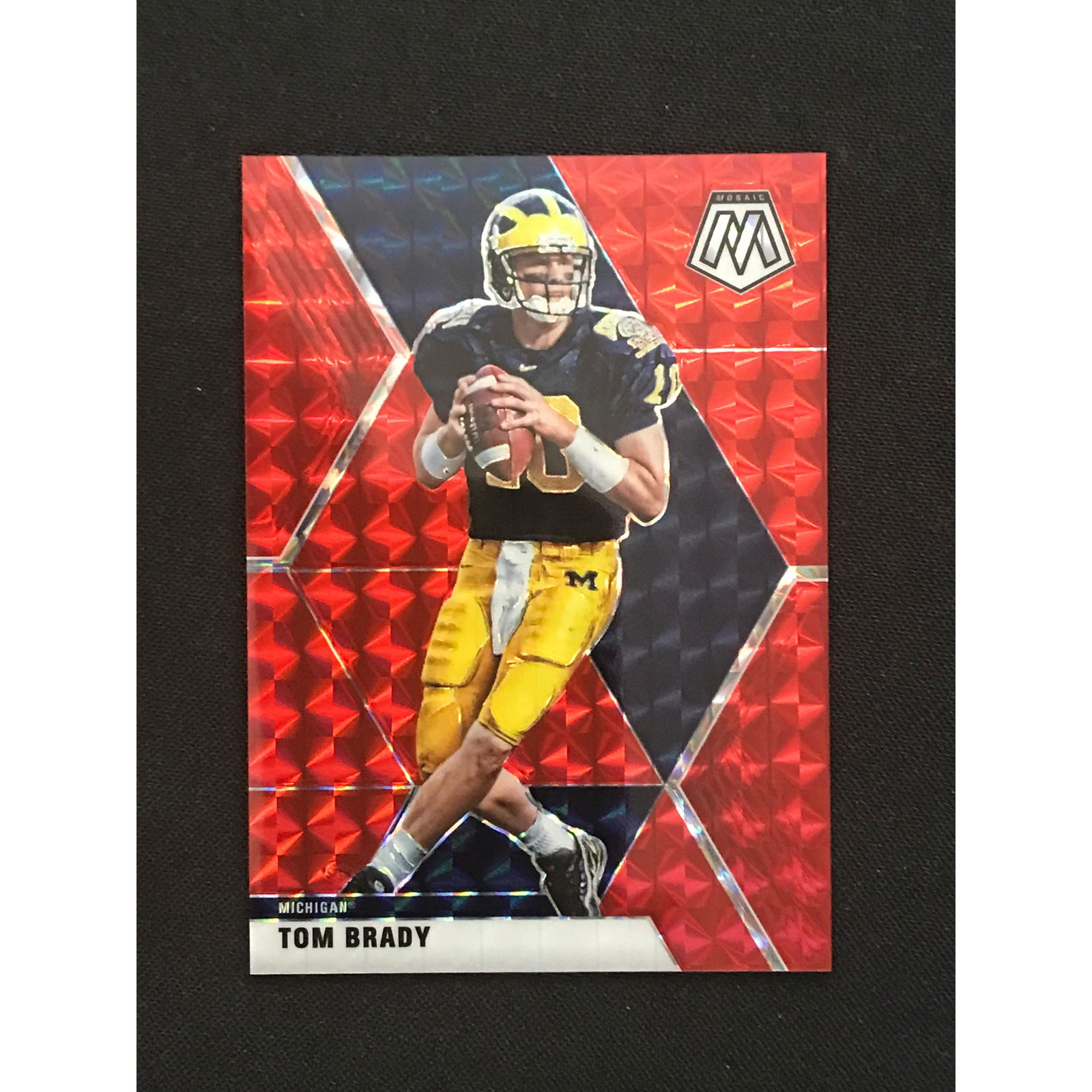 2021 Mosaic Tom Brady Red Prizm 8/99 Mint (1 of 2)