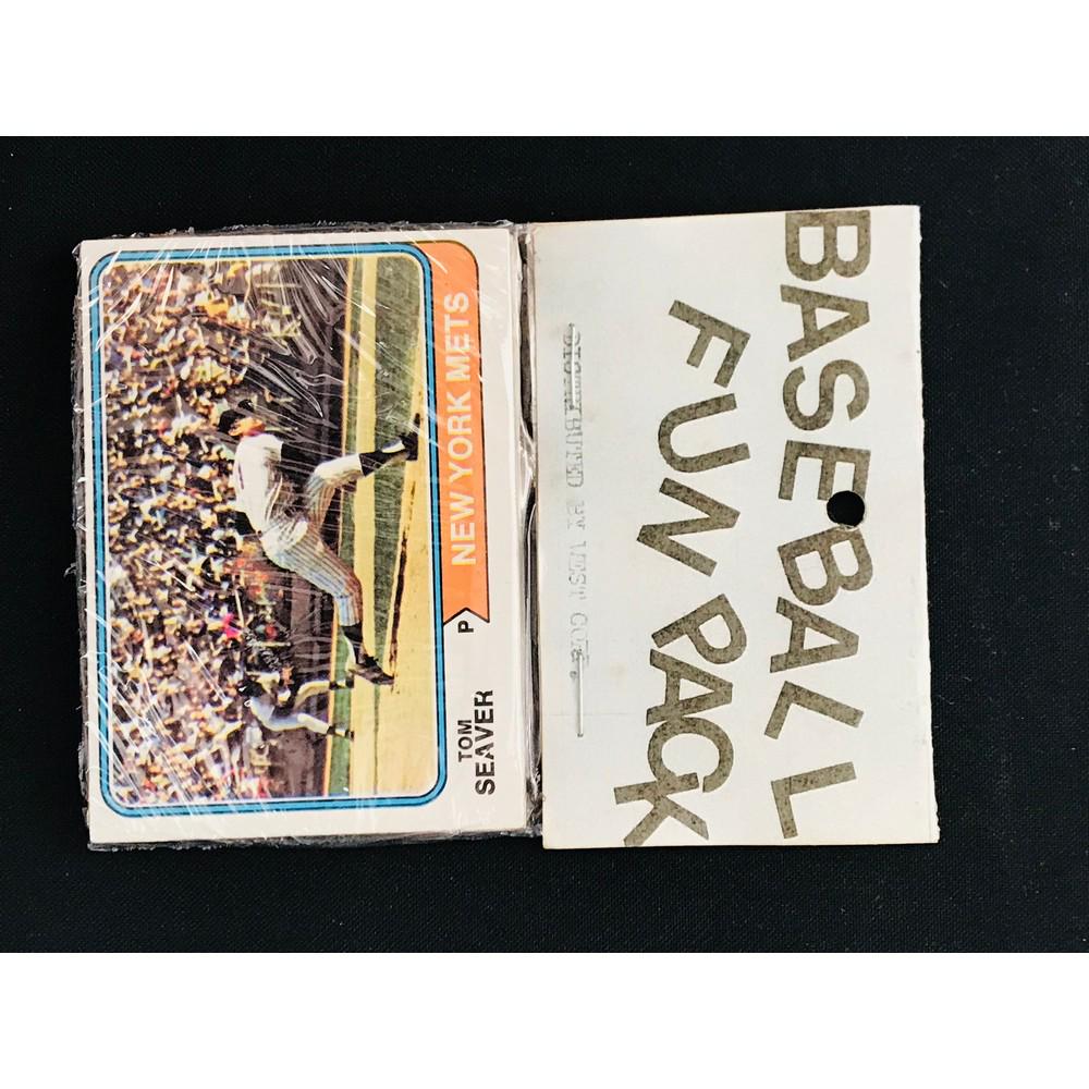 1974 Topps Baseball Cello Fun Pack (1 of 2)