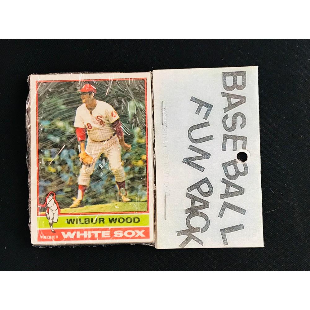 1976 Topps Baseball Cello Fun Pack (1 of 2)