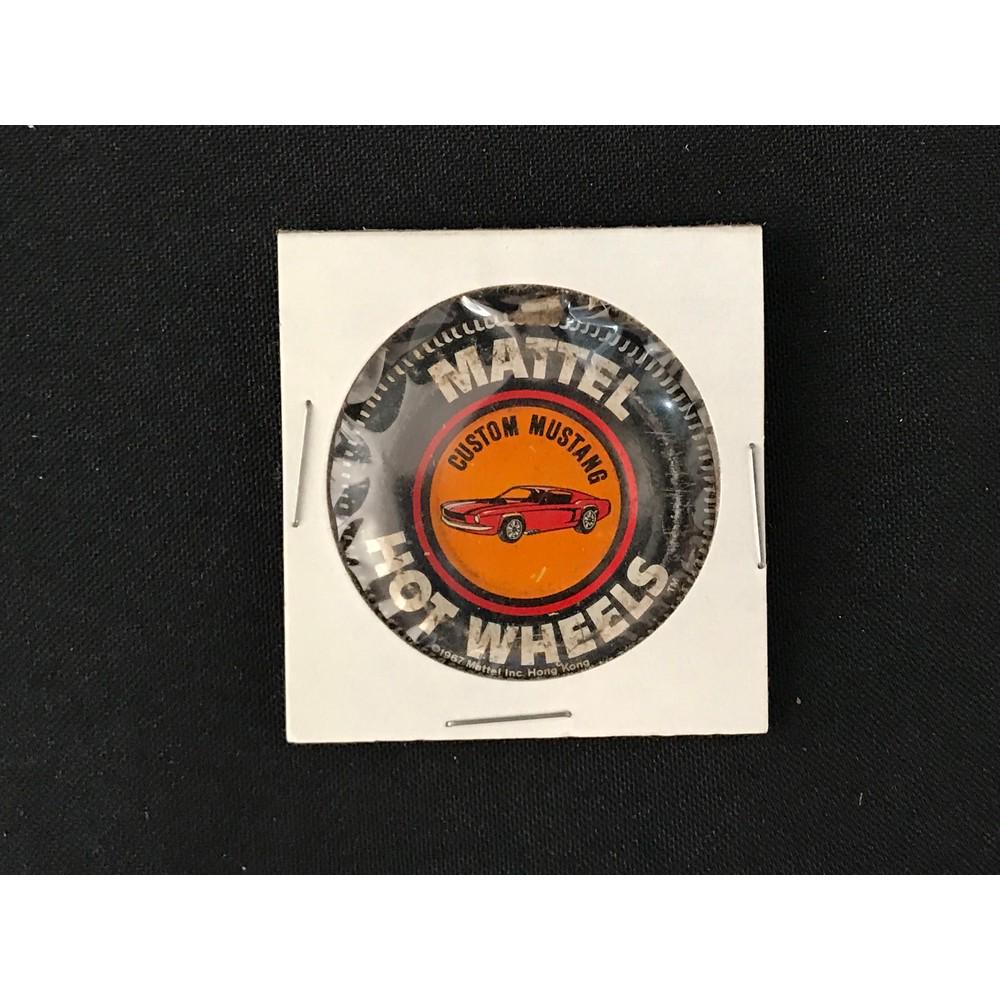 1967 Mattel Hot Wheels Red Line Pin (1 of 2)