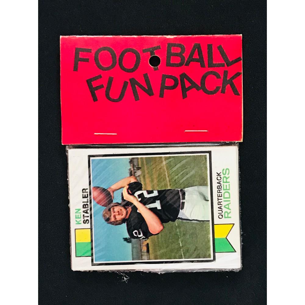 1973 Topps Football Cello Fun Pack (1 of 2)