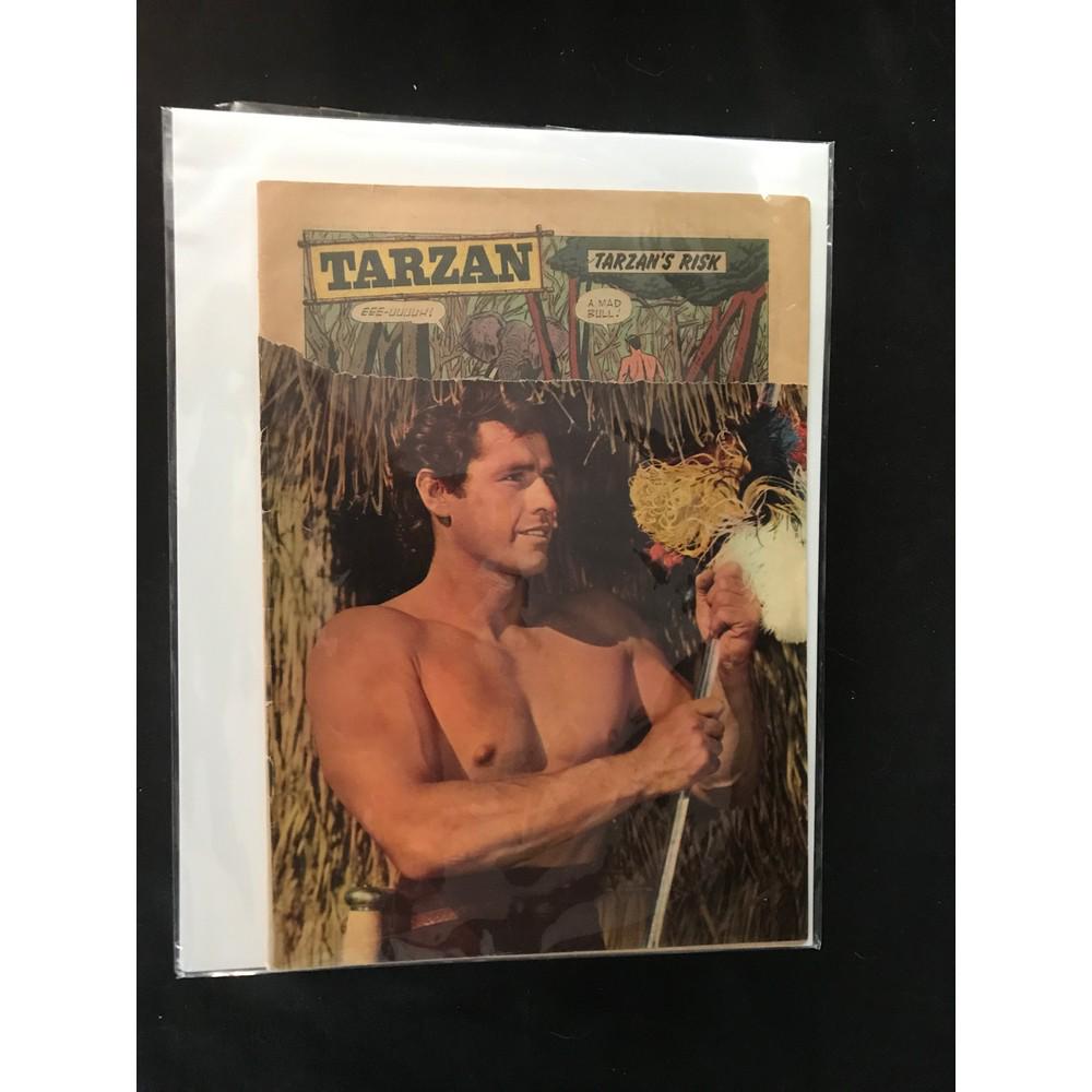 30 Vintage Comic Books With Hero (1 of 15)