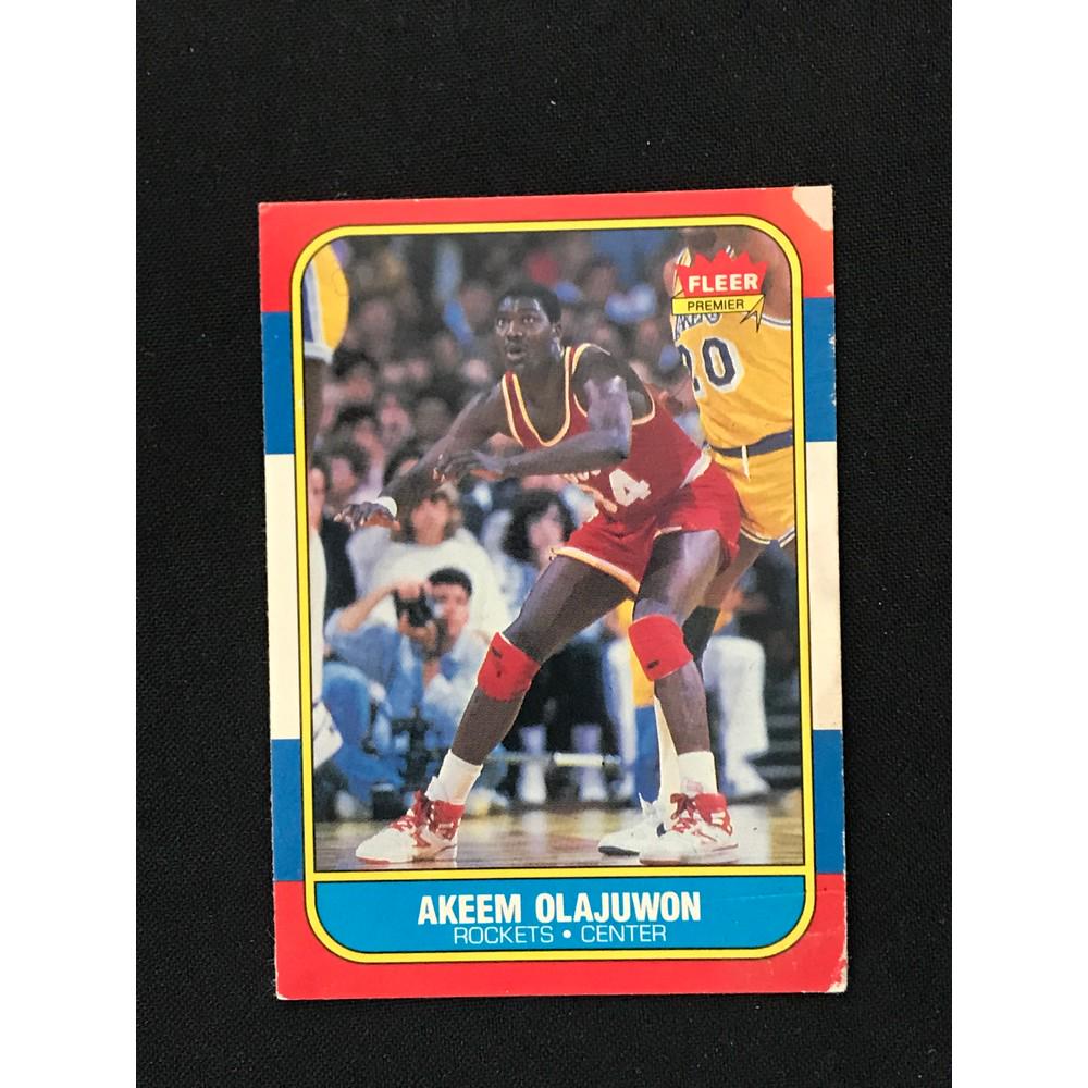 1986 Fleer Akeem Olajuwon Rookie Low Grade (1 of 2)