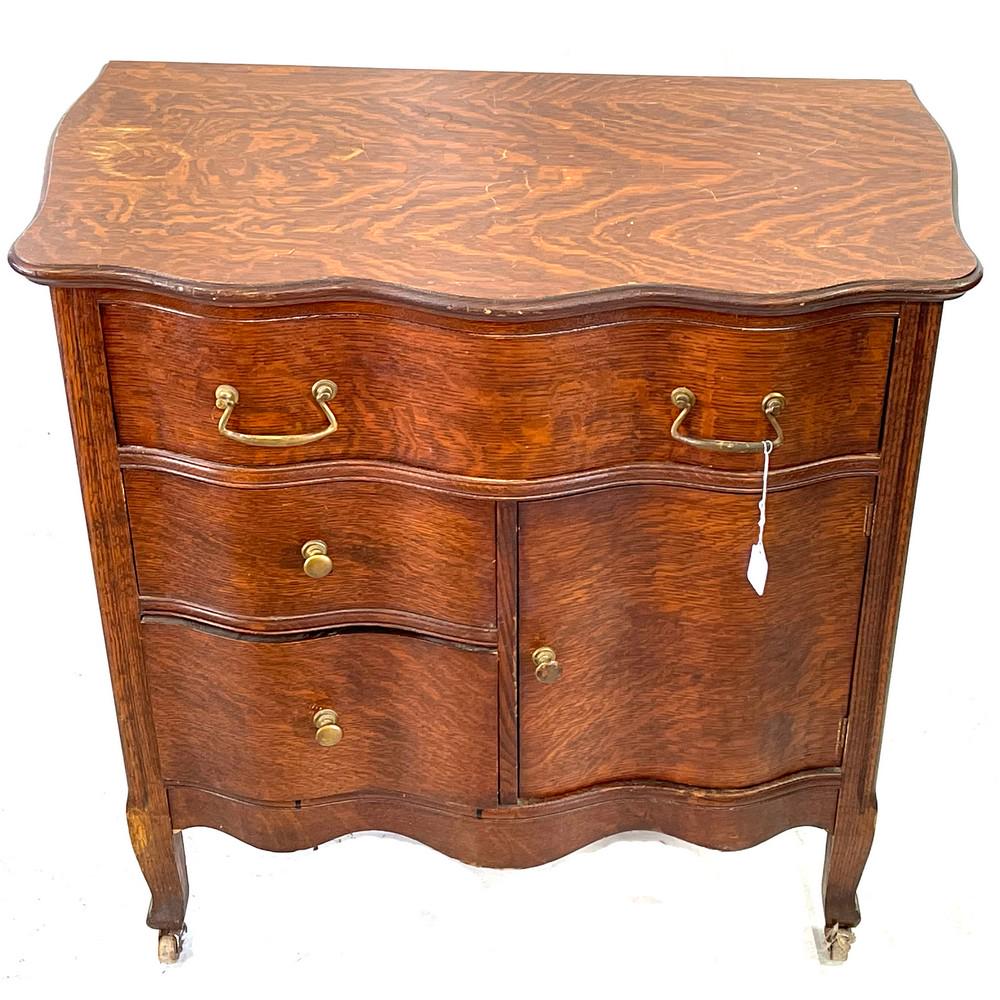 Vic oak commode serpentine front 1 door 3 draws: Measure 31Hx30Wx17D