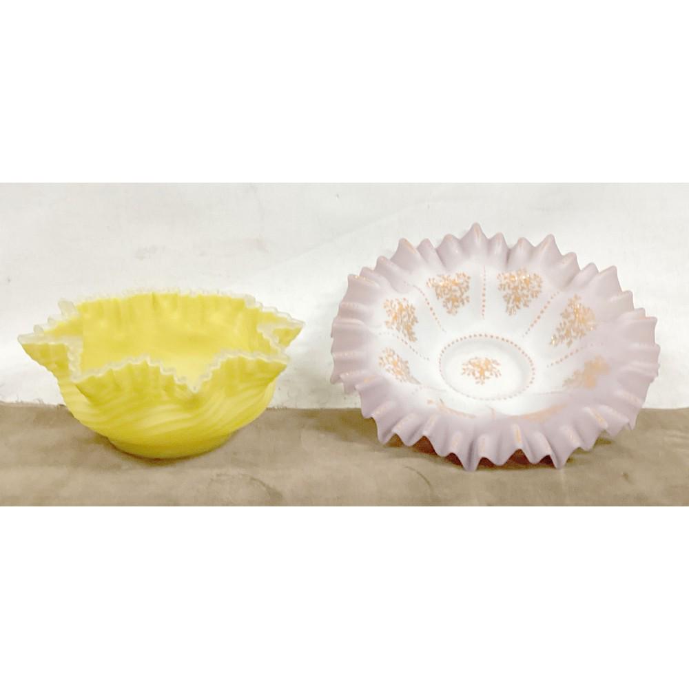 2 satin glass ruffled edge bowls/ 1 yellow swirl/ (1 of 1)