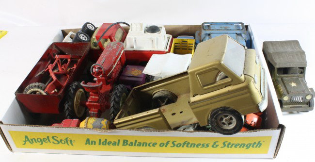 Toy lot with Tonkas, Tootsie toys and more: Toy lot with Tonkas, Tootsie toys and more