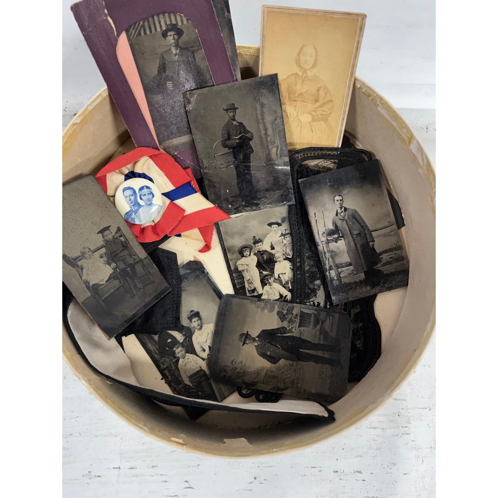 8 Estate Lots Of Tin Types, As Found (1 of 1)