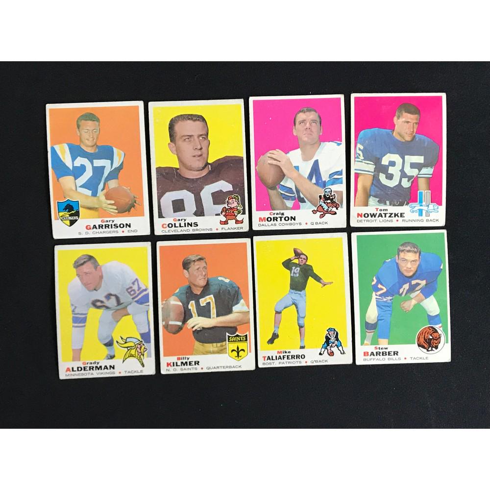 117 1968 Topps Footbal Cards (1 of 2)