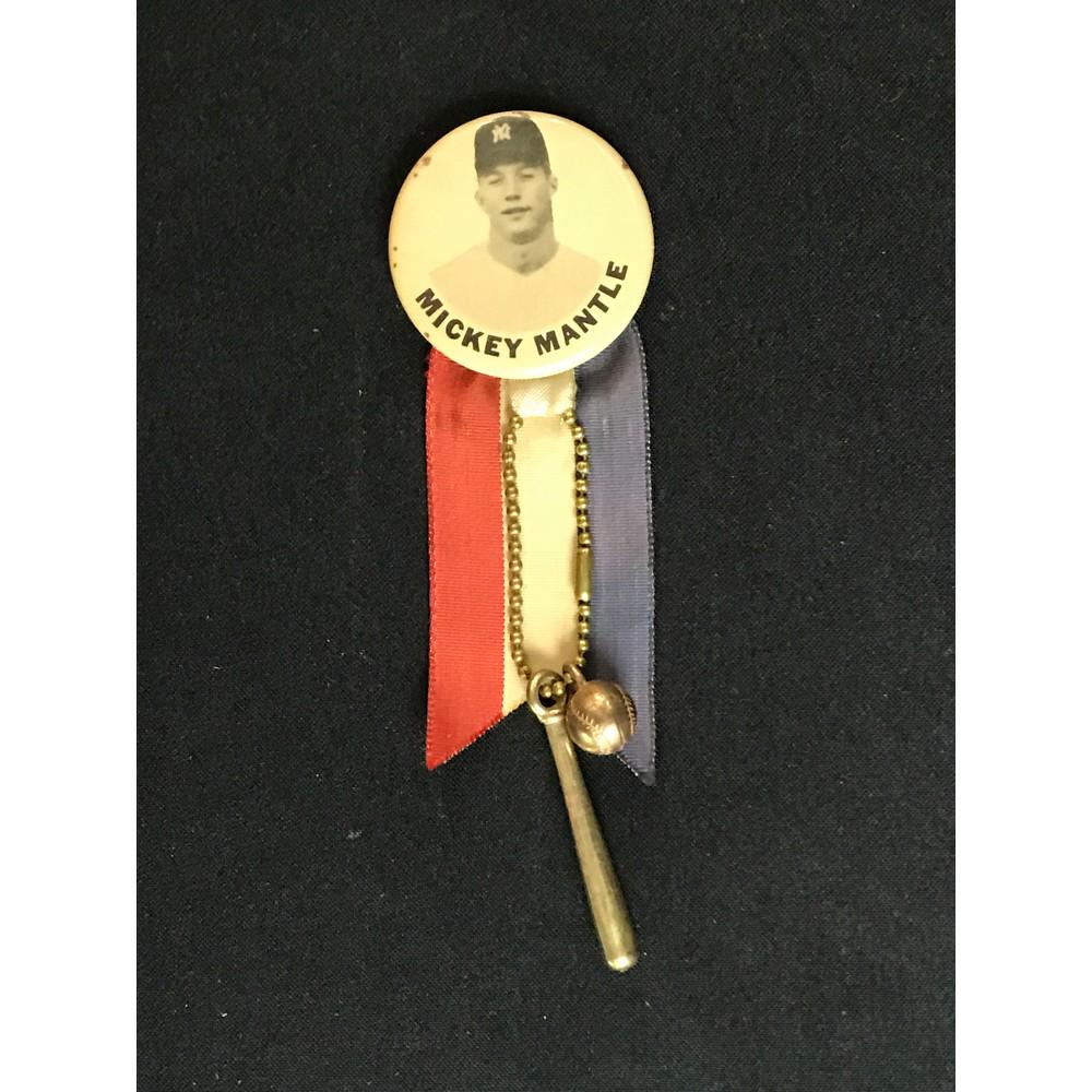 1950's Pm10 Mickey Mantle Pin Back (1 of 2)