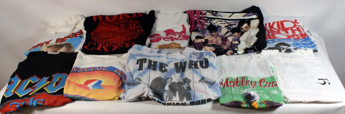 Lot of 10 Original Unworn Concert Tshirts includin: Lot of 10 Original Unworn Concert Tshirts including: Grateful Dead, The Who, ACDC Razor's Edge, Motley Crew, Kenny Rogers, Brooks and Dunn (crew), Rod Stewart, NKotB (2 diff), James Taylor