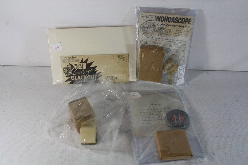 Toy Lot Lone Ranger Blackout Kit, Wheaties Jogomet: Toy Lot Lone Ranger Blackout Kit, Wheaties Jogometer, Rin Tin Tin Wondascope