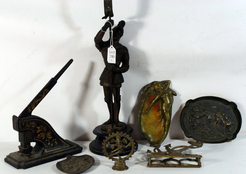 7 Piece lot: Cast Iron Stamper, Deco Ashtray, Stat: 7 Piece lot: Cast Iron Stamper, Deco Ashtray, Statue, etc