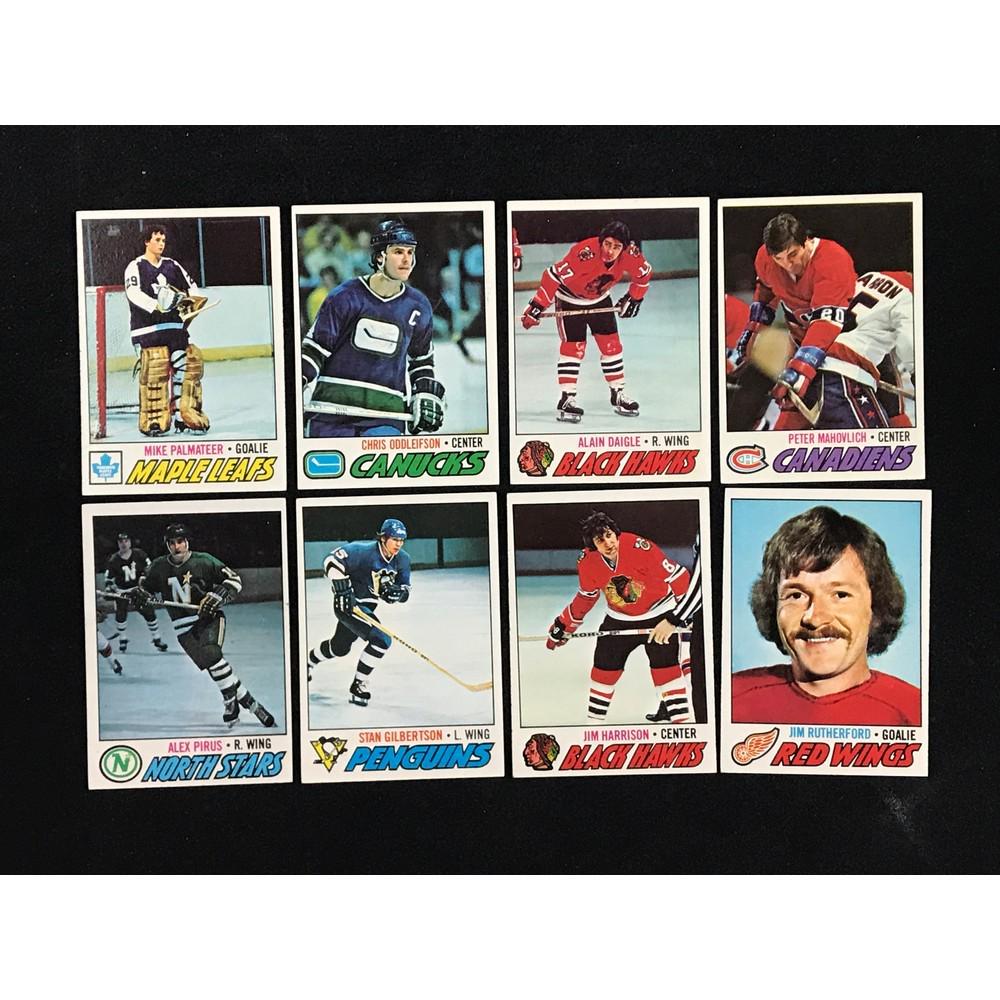 600 1977 Topps Hockey Cards With Hof (1 of 2)