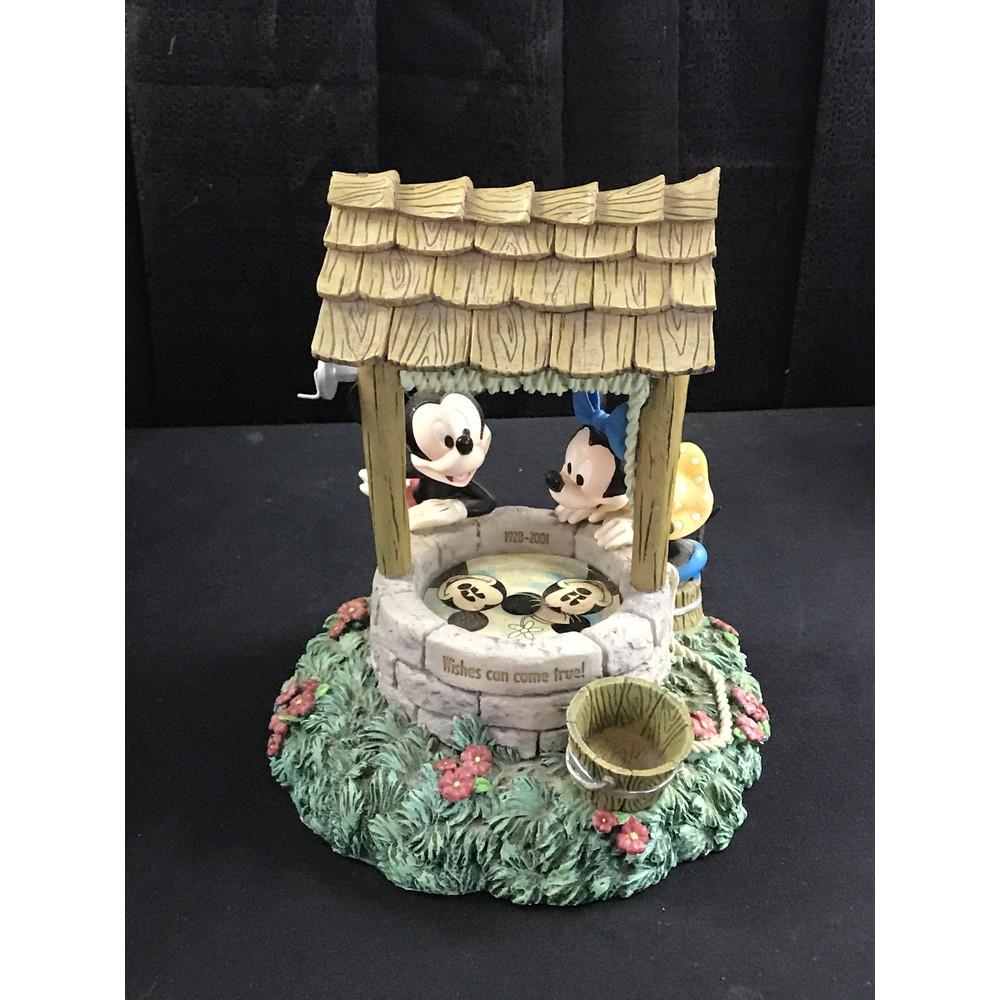 8 Vintage Disney/mickey Mouse Items (1 of 13)