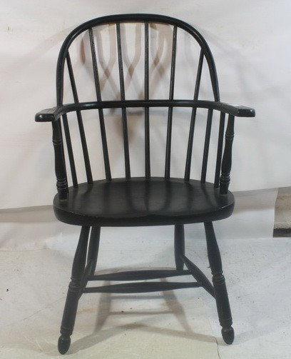 Continuous Arm Windsor Chair Paint Black: Continuous Arm Windsor Chair Paint Black