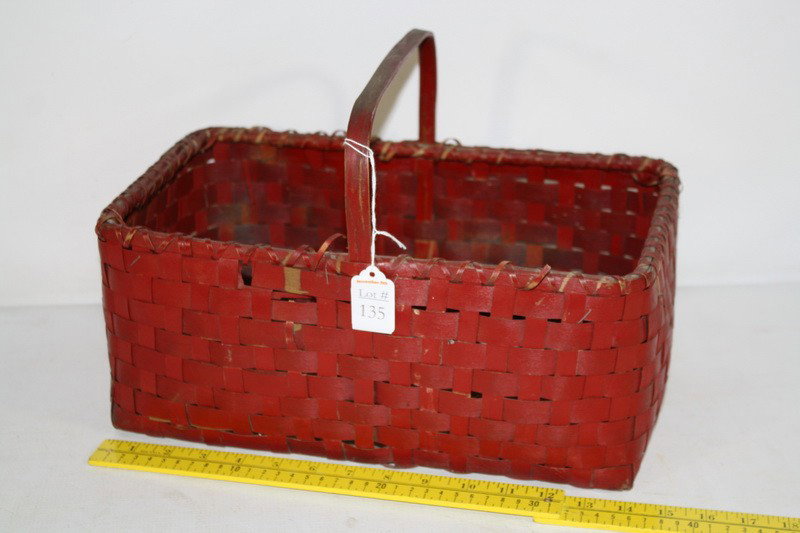 Splint ash basket in old red paint: Splint ash basket in old red paint