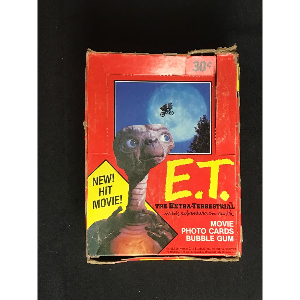 4 1982 Et Sets In Original Wax Box (1 of 2)