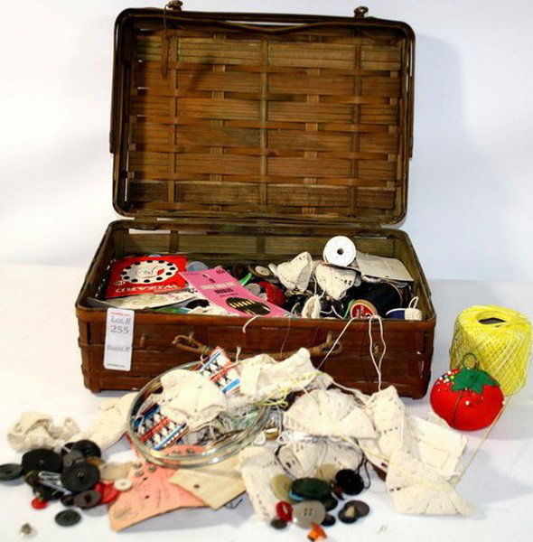 Splint ash covered sewing basket with sewing items: Splint ash covered sewing basket with sewing items