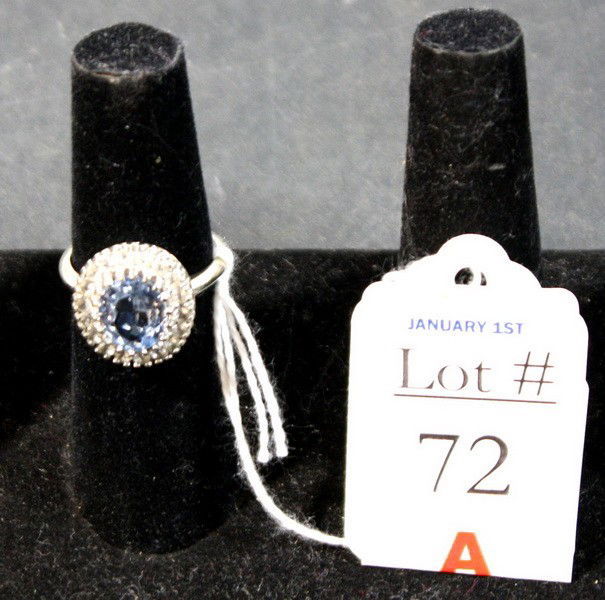 10k blue stone ring size 6 3/4: 10k blue stone ring size 6 3/4