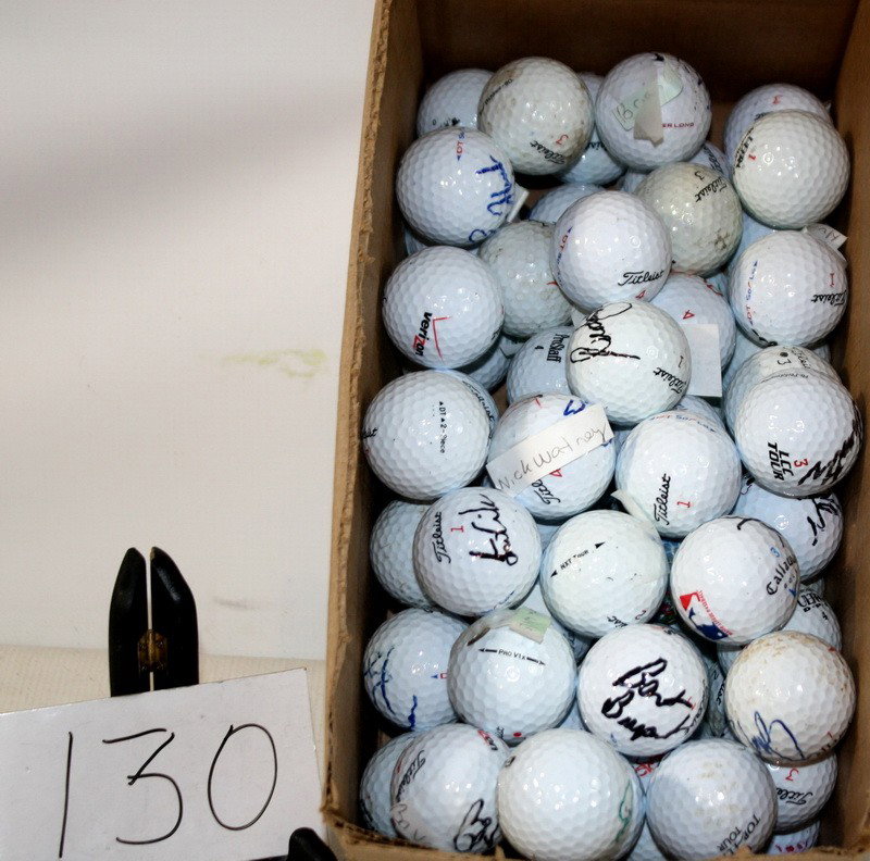 Lot of signed golf balls: Lot of signed golf balls