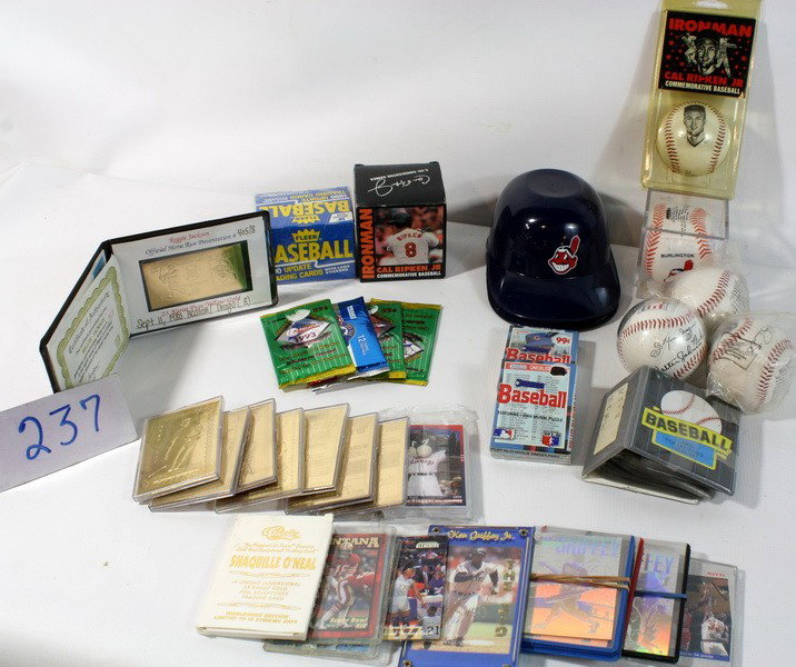 Lot of baseball items, cards, balls and more: Lot of baseball items, cards, balls and more