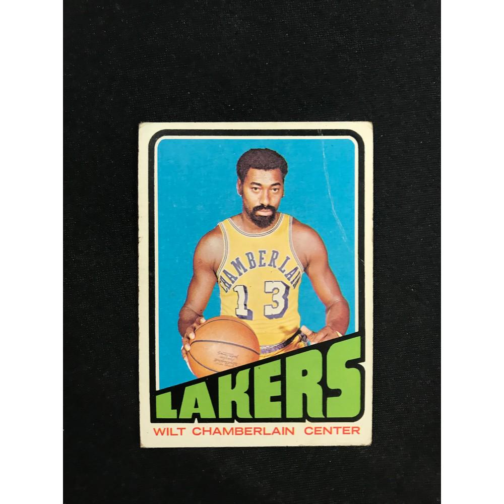 1972 Topps Wilt Chamberlain Crease Upper Right (1 of 2)