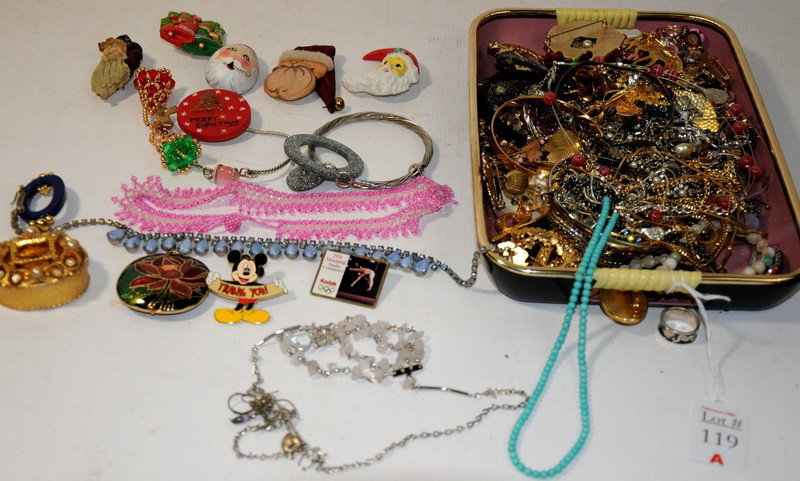 Array of assorted costume jewelry to include smal: Array of assorted costume jewelry to include small beaded necklaces, pins, brooches and bracelets