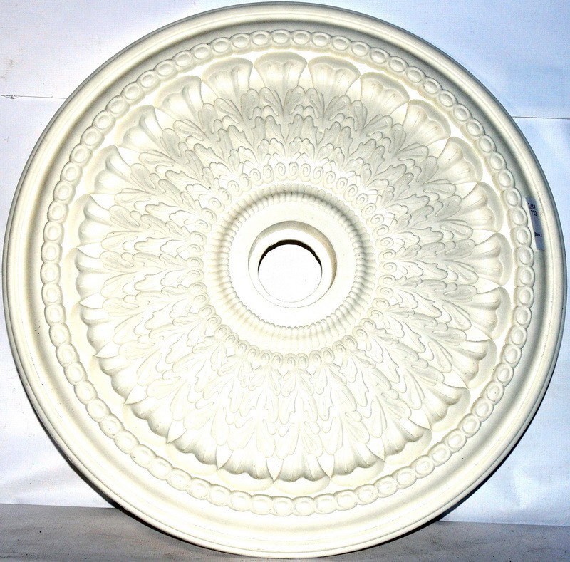 Plastic White Ceiling Medallion: Plastic White Ceiling Medallion