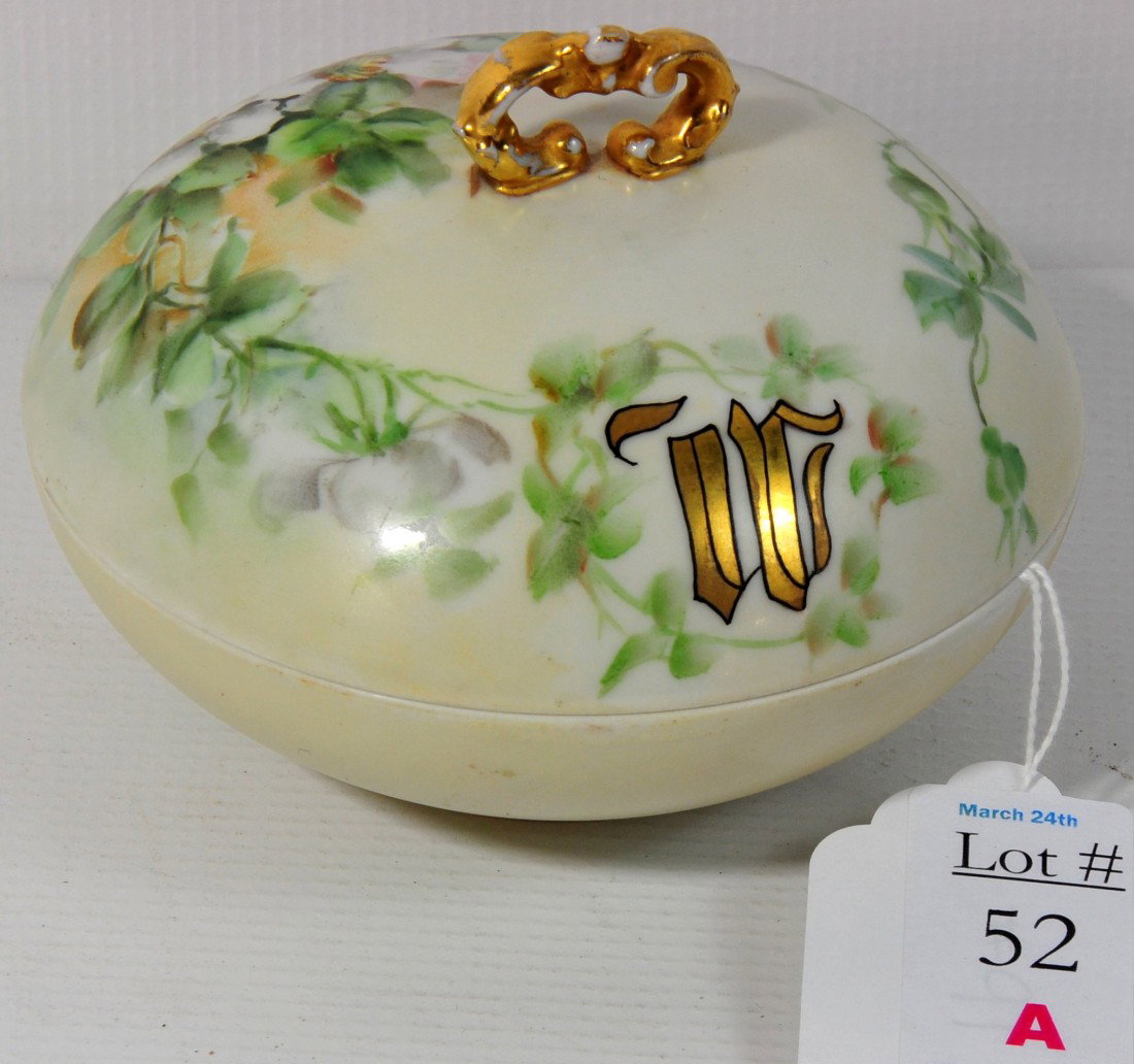 Limoges Puff Box mongramed "M": Limoges Puff Box mongramed "M"