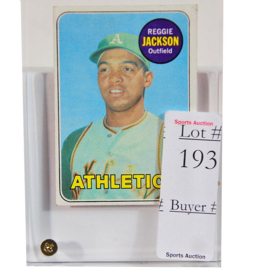1969 Reggie Jackson Rookie card Topps #260 good co: 1969 Reggie Jackson Rookie card Topps #260 good corners no creasing, slightly off center