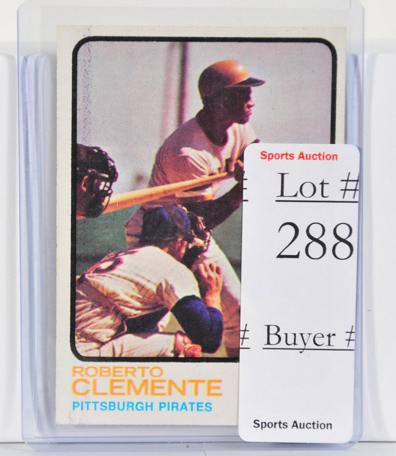 1973 Topps Roberto Clemente #50 light staining: 1973 Topps Roberto Clemente #50 light staining