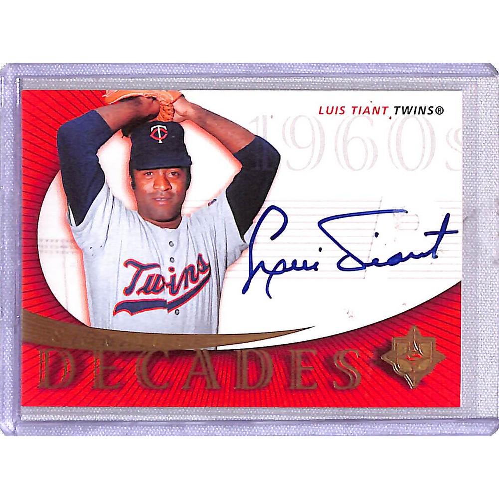 2005 Ud Luis Tiant Auto Card (1 of 2)