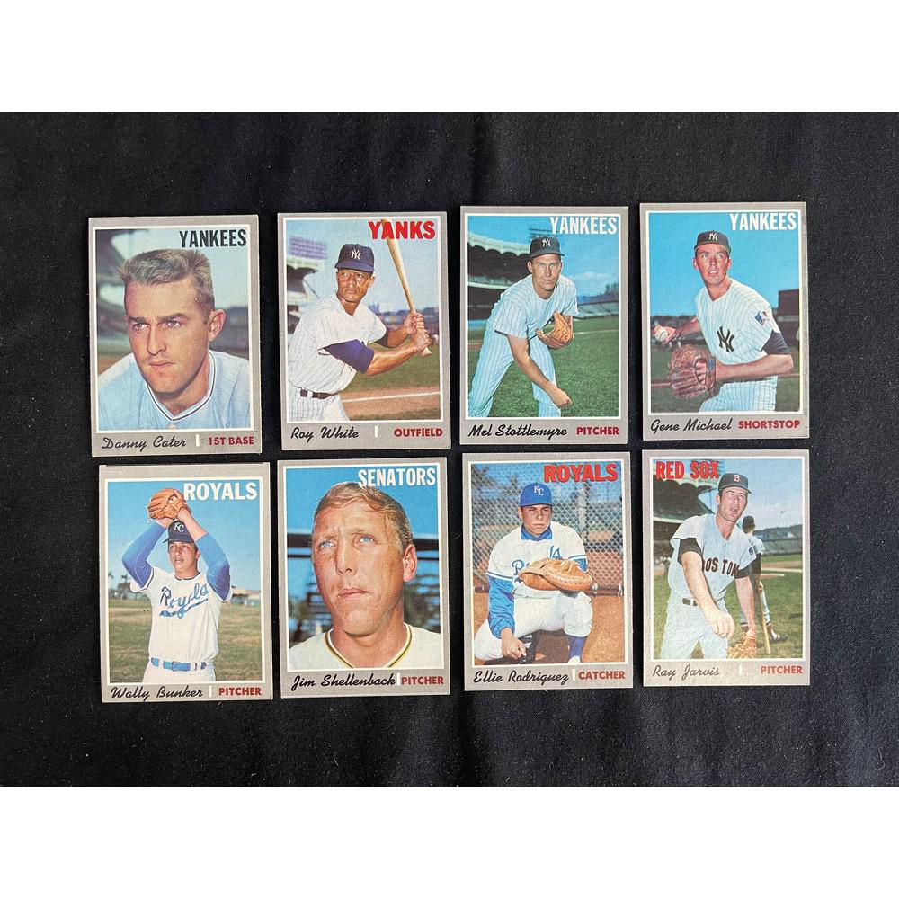 (180) 1970 Topps Baseball Cards (1 of 4)