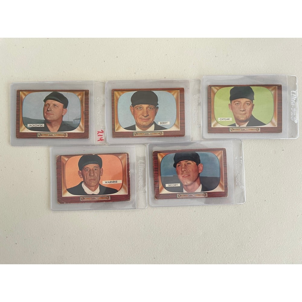 (5) 1955 Bowman Baseball Umpires (1 of 1)