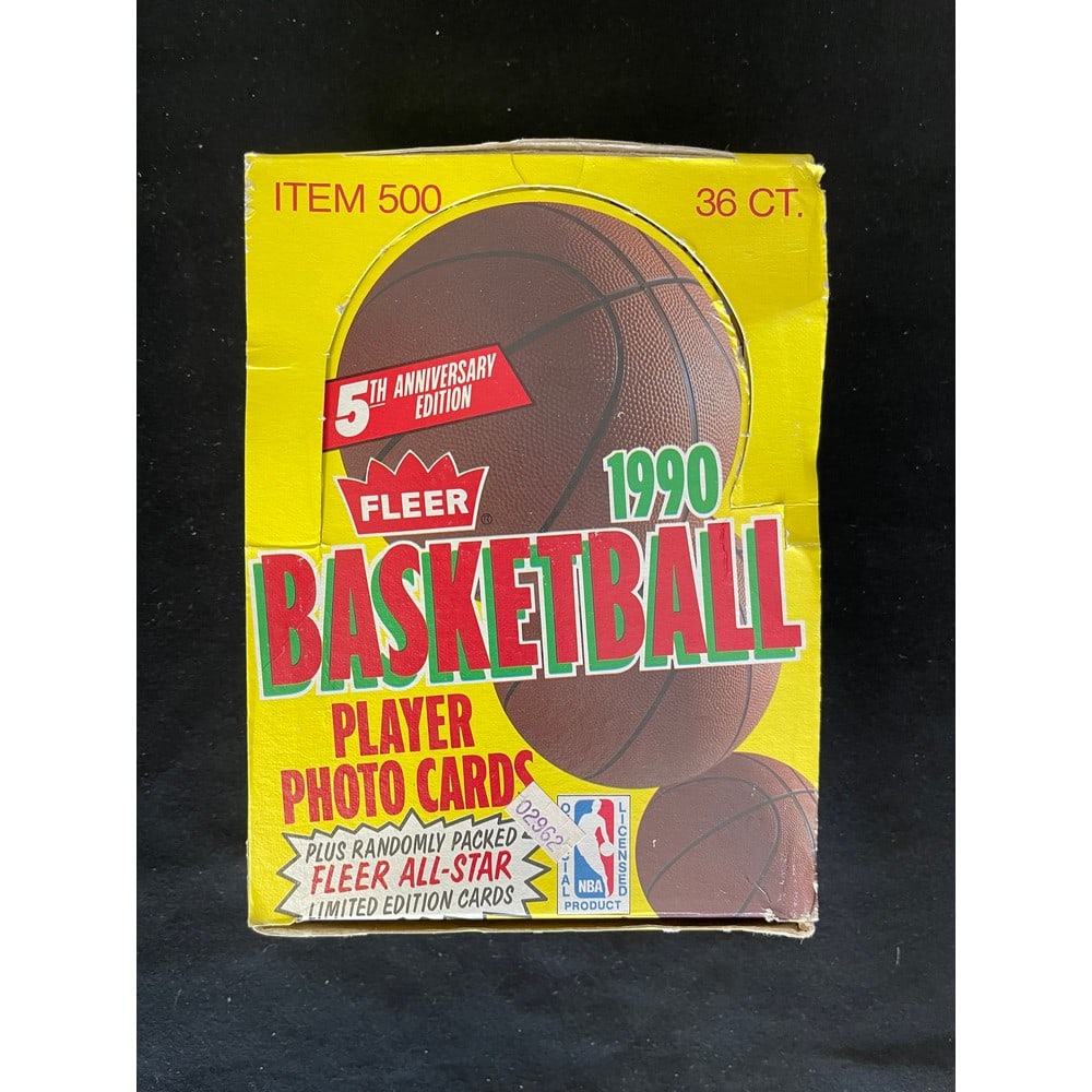 1990 Fleer Basketball Full Wax Box (1 of 1)
