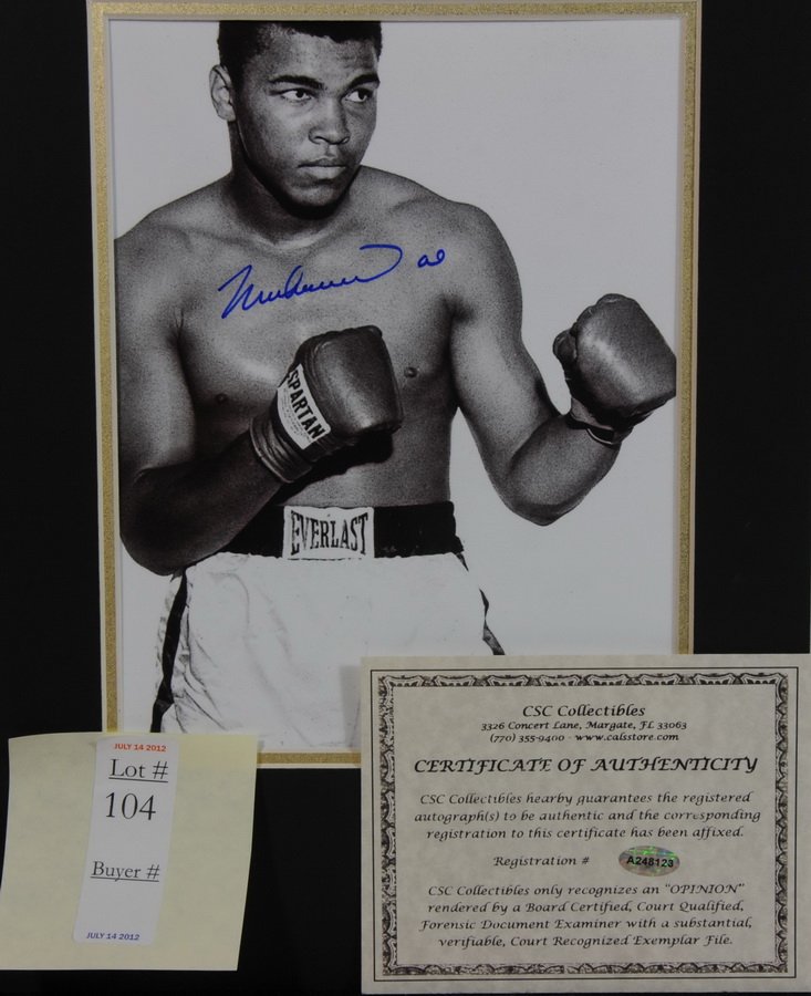 Muhammad Ali autographed photo with COA: Muhammad Ali autographed photo with COA