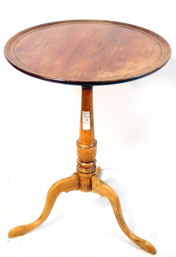 Maple dishtop candlestand: Maple dishtop candlestand