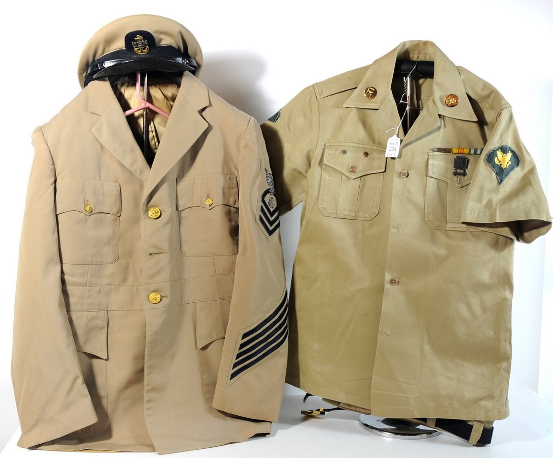 WWII Uniform Navy B'osn Chief w/ 20 years and Viet: WWII Uniform Navy B'osn Chief w/ 20 years and Vietnam era Shirt