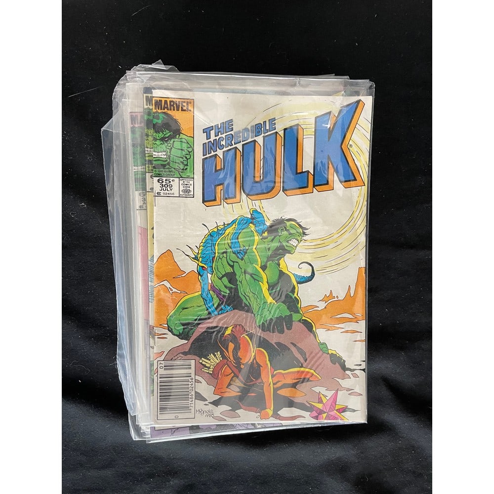 (25) Vintage Comic Books With The Hulk (1 of 7)