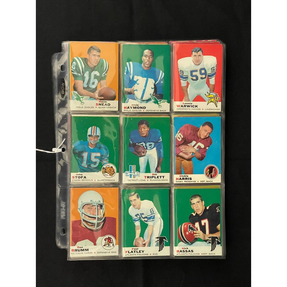 (92) 1969 Topps Football Cards Nice Shape (1 of 6)